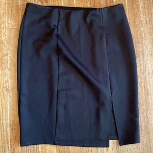 Elegant Black Pencil Skirt